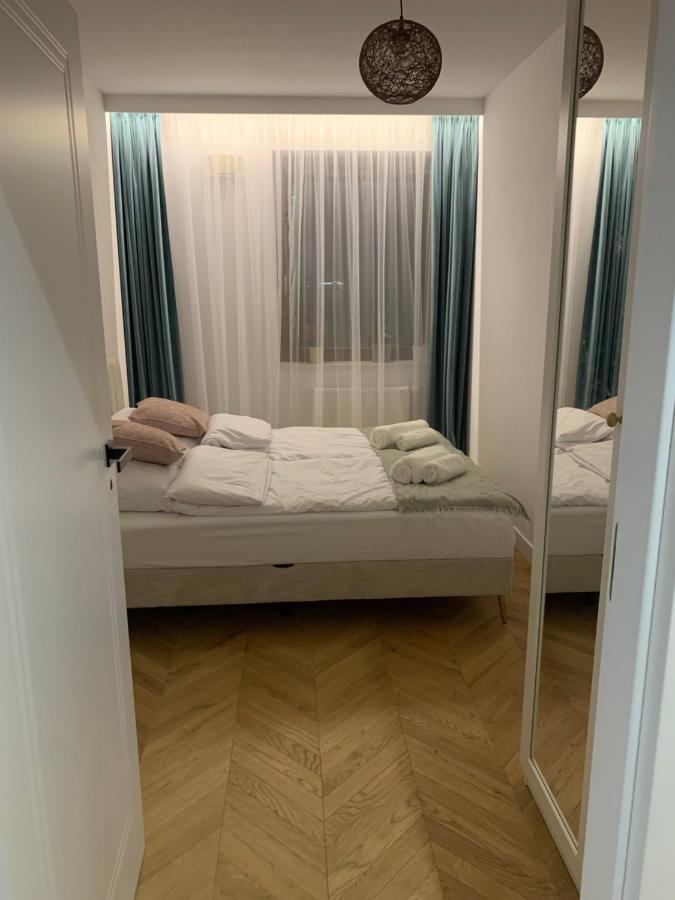 Apartment Forest I Warsaw